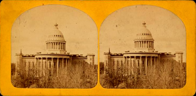 Stereoscopic card, old Wisconsin capitol